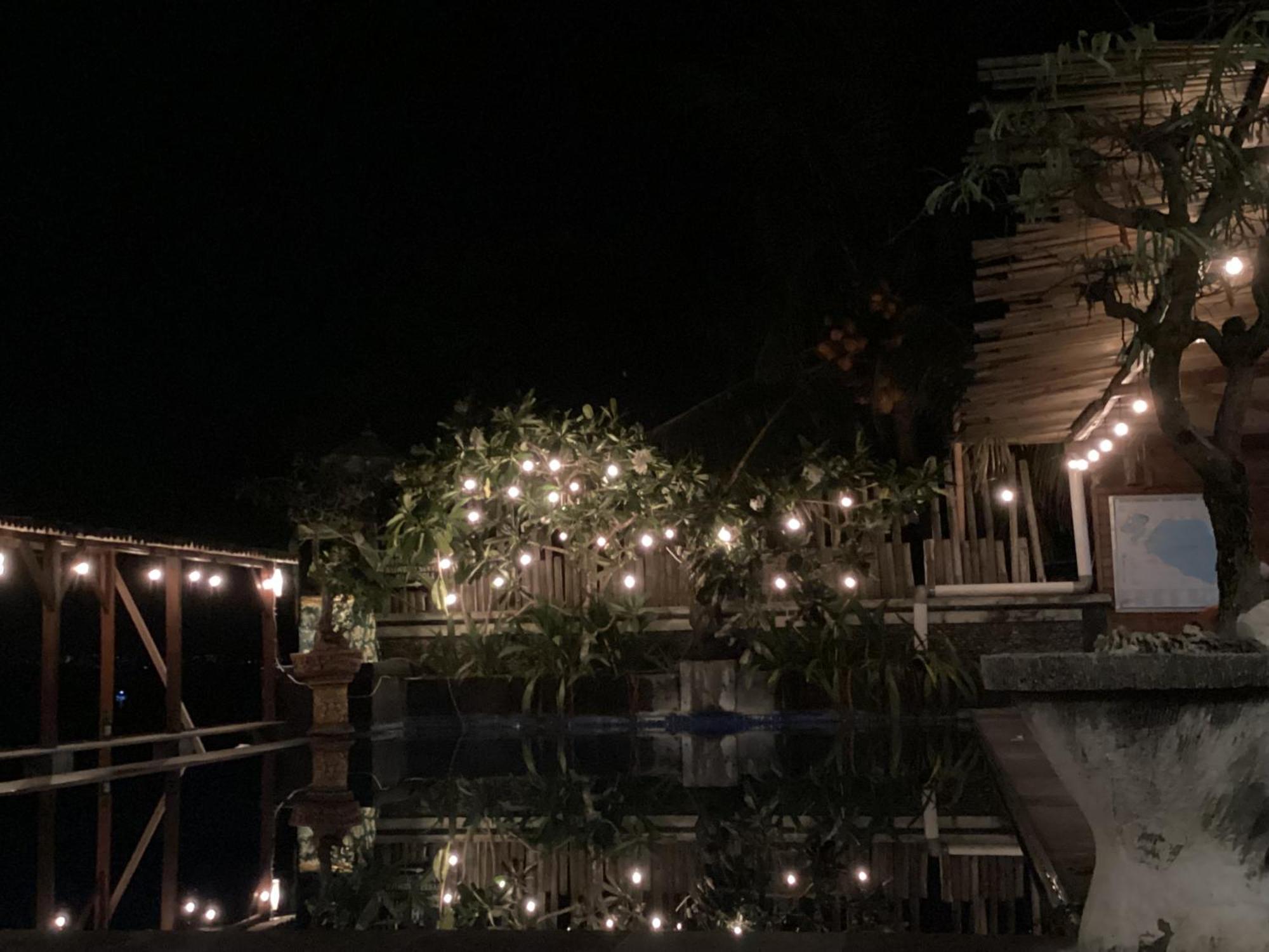 Linda Beach Hotel Lembongan Exterior photo