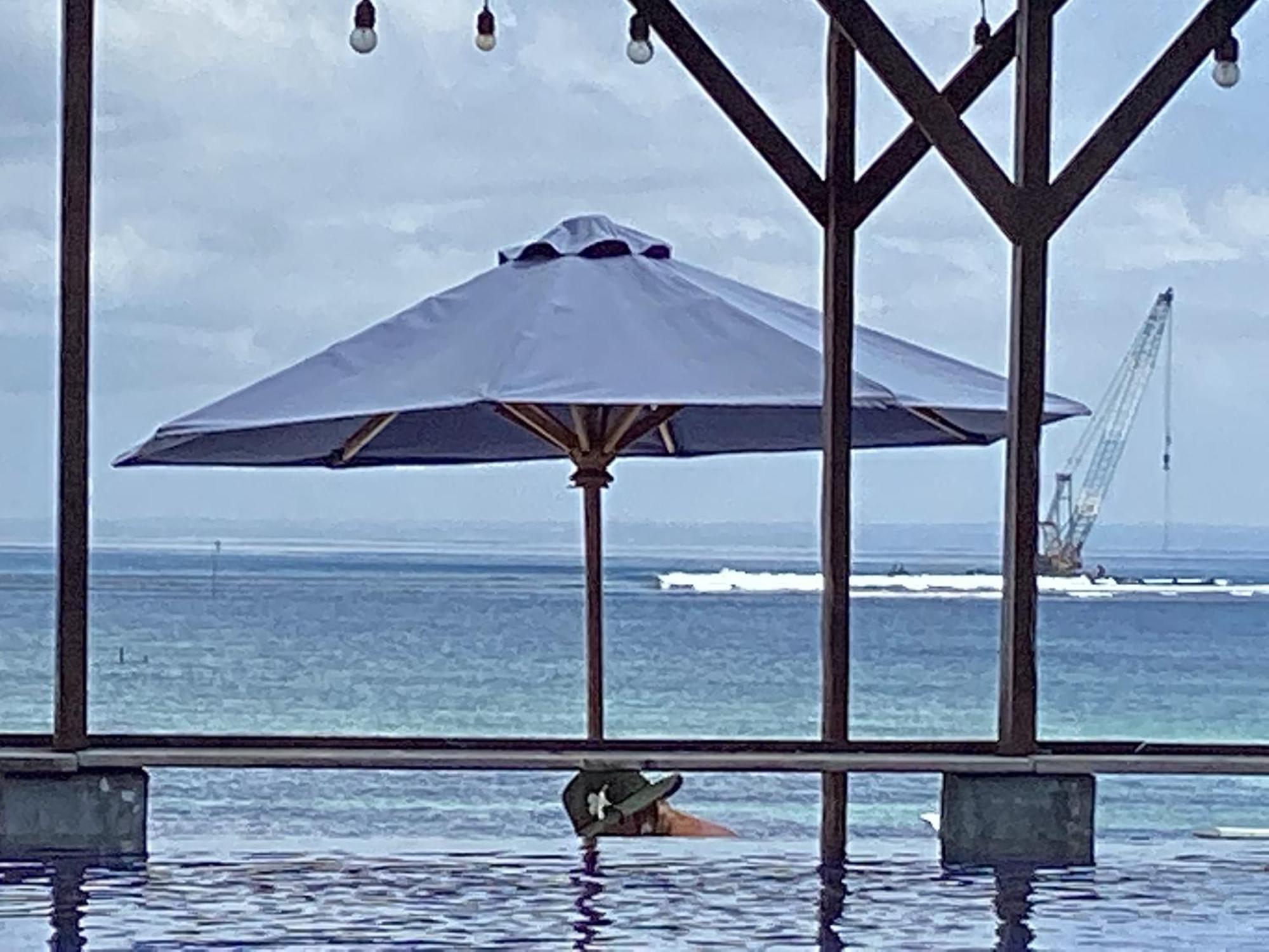 Linda Beach Hotel Lembongan Exterior photo